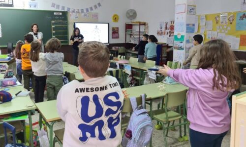 11F_Niña en la ciencia