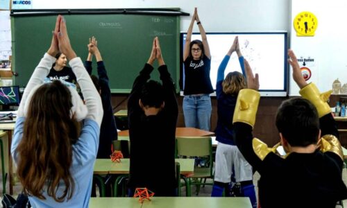 11F_Niña en la ciencia